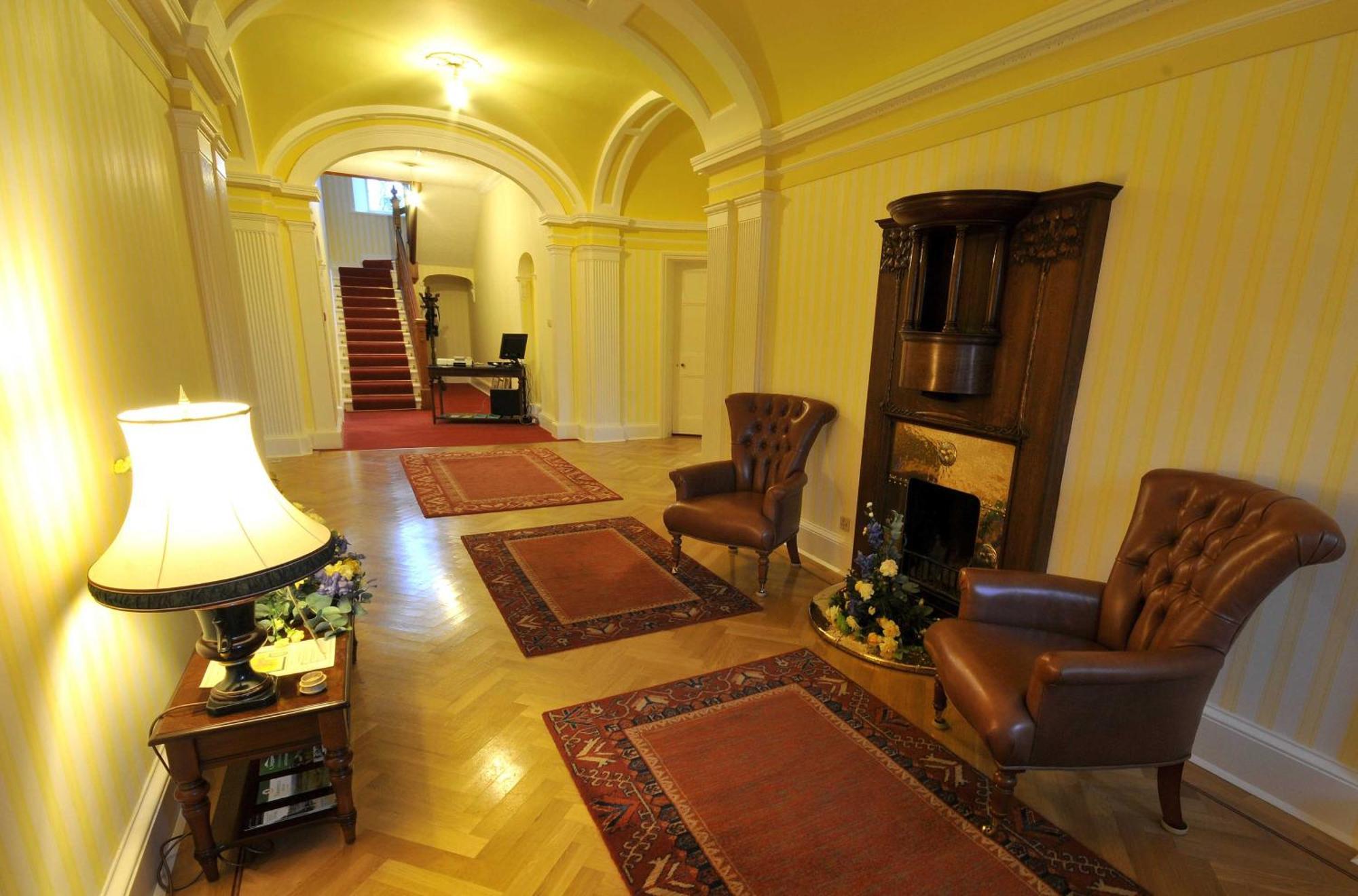 Woodland House Hotel Dumfries Esterno foto